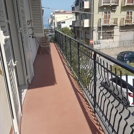 Anthony House Апартаменты *